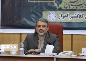 شهردار اهواز شایعه کاهش حقوق کارکنان این شهرداری را تکذیب کرد