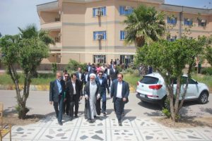 سرپرست فرمانداری مسجدسلیمان با حضور در دانشگاه آزاد واحد مسجدسلیمان به اتفاق هیات رئیسه این دانشگاه از بخش‌ها و مجموعه‌های مختلف این واحد دانشگاهی بازدید بعمل آورد