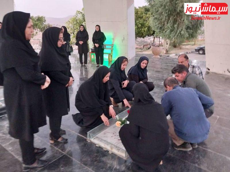 تجدید میثاق ریاست و پرسنل مرکز فنی و حرفه ای مسجدسلیمان با شهدا و غبارروبی و عطرافشانی گلزار شهدای گمنام شهرستان