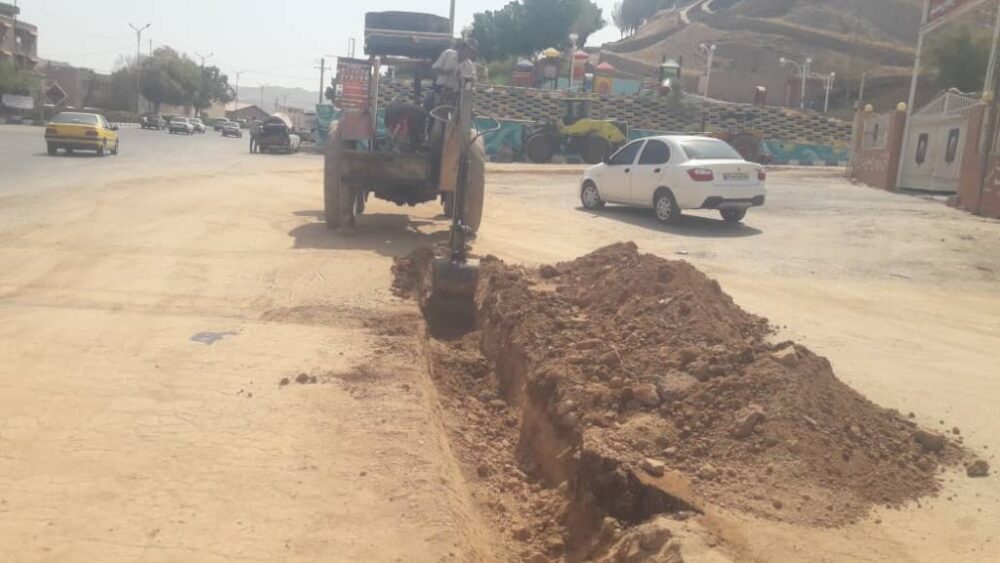 آغاز عملیات نخاله‌برداری و زیرسازی نوار حفاری جنب آتش‌نشانی نفتک حدفاصل گلزار شهدای گمنام