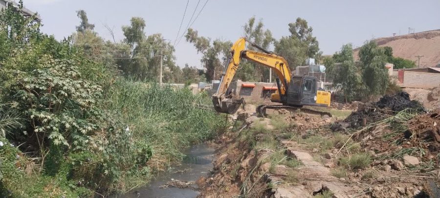 آغاز عملیات لایروبی منطقه چهاربیشه پشت مرکز بهداشت مسجدسلیمان