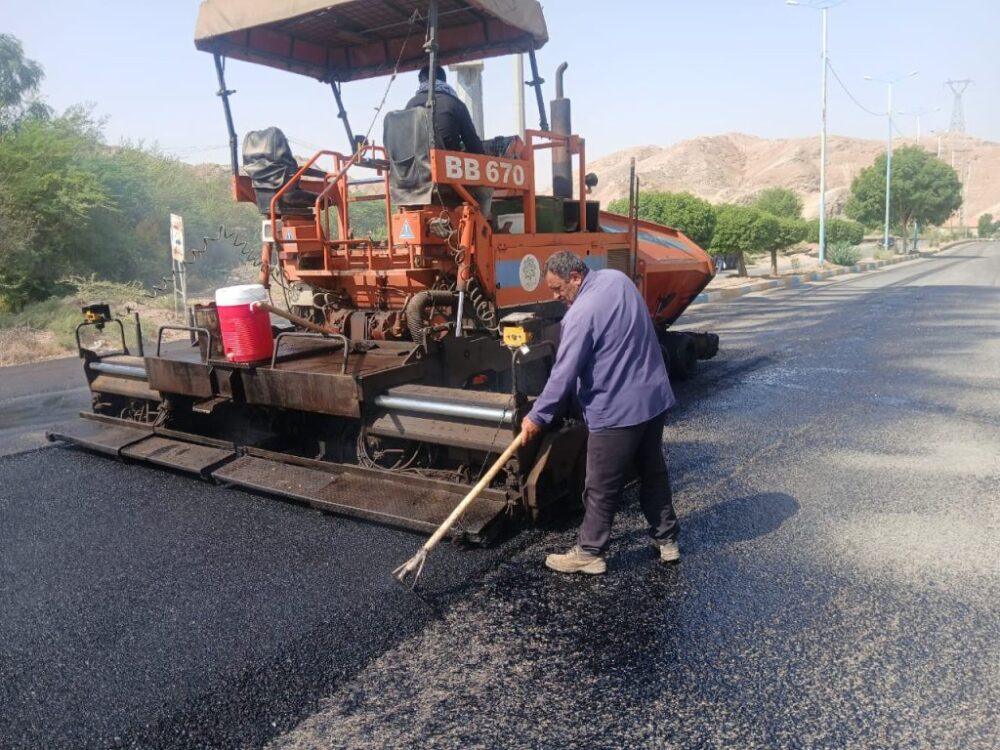 جاده هنرستان با دستور شهردار مسجدسلیمان ترمیم شد