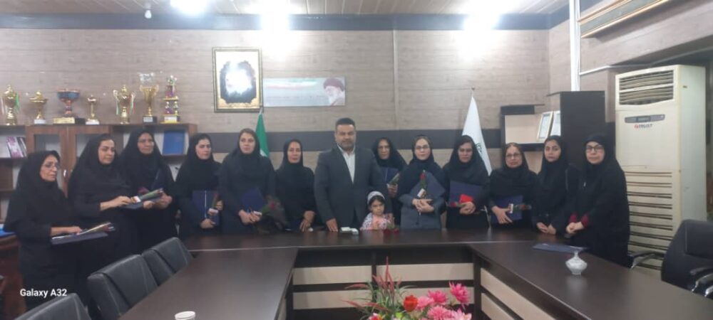 تجلیل از بانوان شاغل شهرداری مسجدسلیمان همزمان با ولادت حضرت زهرا(س)