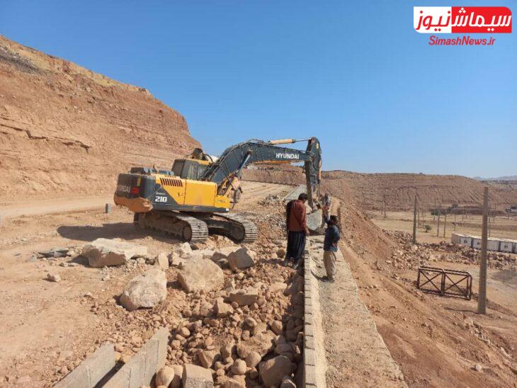 عملیات احداث آیلند وسط و جدول گذاری جاده فرودگاه