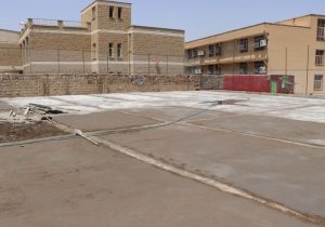 احداث زمین چمن مصنوعی در بازار چشمه علی آغاز شد