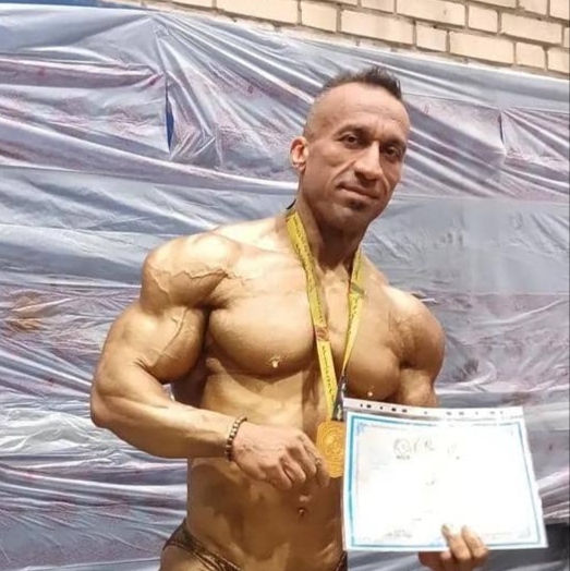 «نیما کیانپور قهرمان شد؛ طلای بدنسازی خوزستان به مسجدسلیمان رسید!»