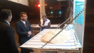 بازدید فرماندار مسجدسلیمان از نانوایی های شهرستان در ساعت اولیه تایم کاری