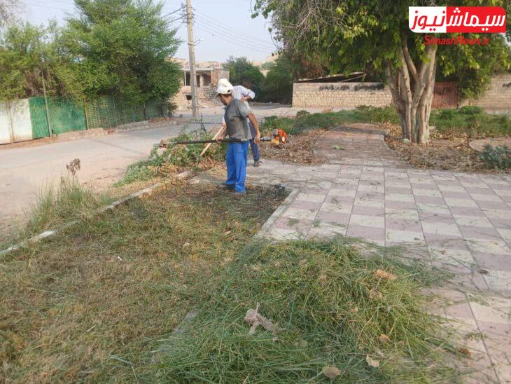 اجرای عملیات حاشیه زنی و هرس درختان بوستان منطقه نفتون توسط شهرداری مسجدسلیمان