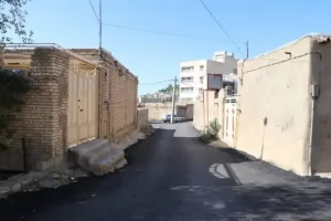 عملیات زیرسازی و روکش آسفالت محله دره گلگیری ها در حال انجام است