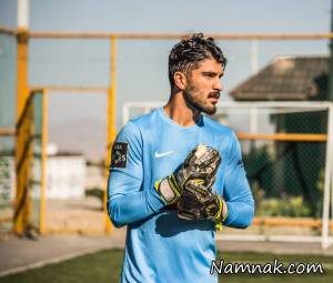 دروازه بان تیم ملی فوتبال دستکش های خود را به یک هوادار ایرانی هدیه کرد.